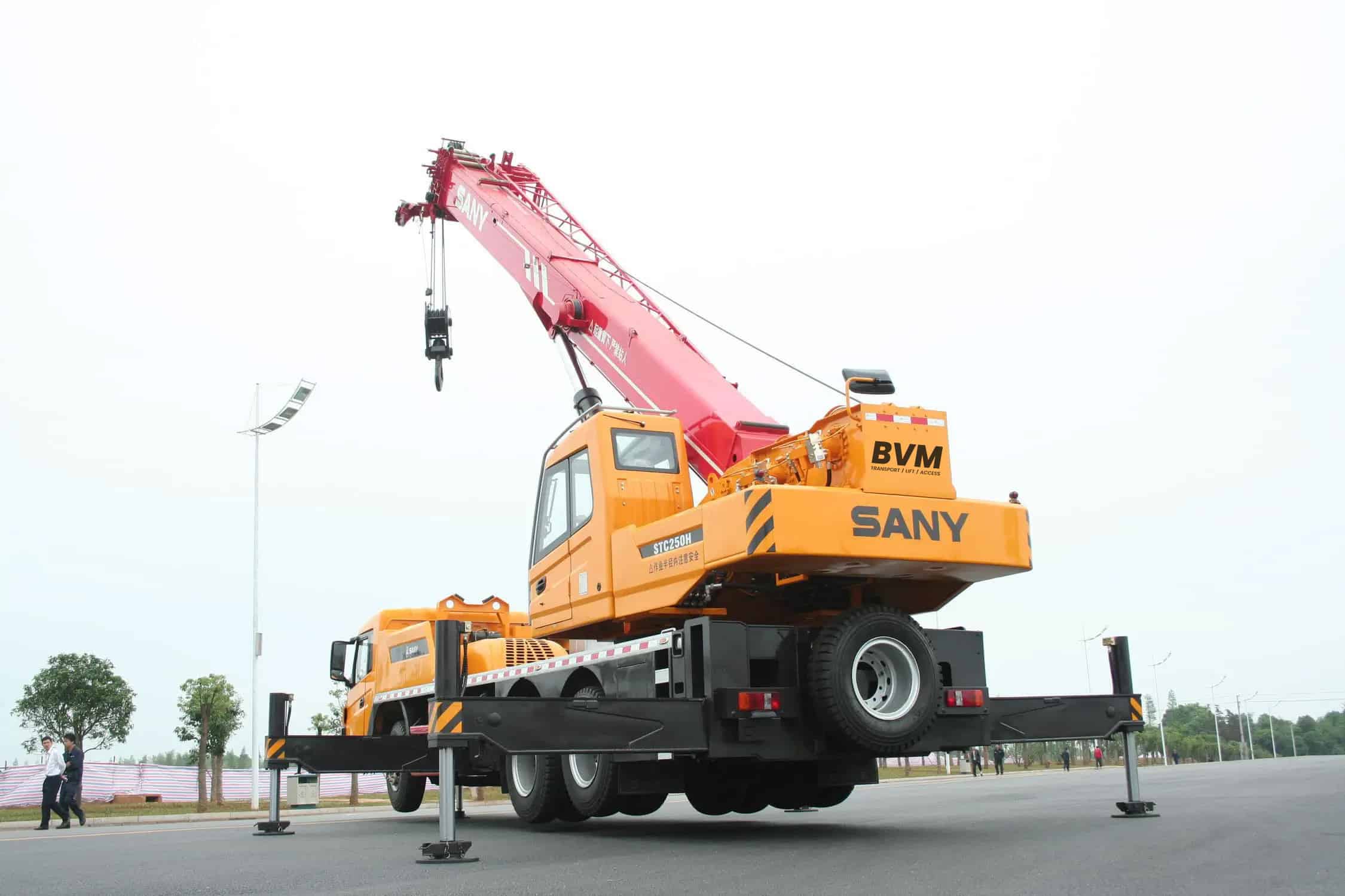 truck mounted crane